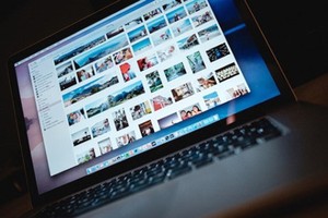 MacBook Pro có màn hình phụ OLED sẽ không ra mắt tại WWDC 2016. 