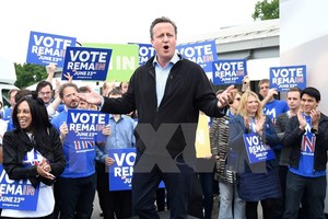 Thủ tướng Anh David Cameron phát biểu tại thủ đô London ngày 30/5. (Nguồn: EPA/TTXVN)