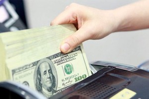 Sáng ngày 5/7, tỷ giá trung tâm không đổi, vàng tiến sát mốc 37 triệu đồng/lượng