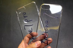 Vỏ ốp được cho là của iPhone 7 và iPhone 7 Pro.