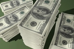 Sáng ngày 27/7, tỷ giá trung tâm và giá vàng cùng giảm