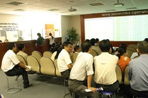 Hé lộ thêm thông tin vụ khởi tố hàng loạt cựu lãnh đạo Công ty chứng khoán MHBS