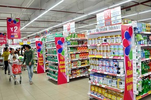 Không có quy định về tỷ lệ hàng hóa , nhiều sản phẩm của Việt Nam đang lép vế tại nhiều siêu thị và trung tâm thương mại. (Ảnh minh họa)