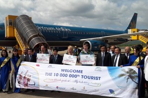 Phú Quốc đón du khách quốc tế thứ 10 triệu của năm 2016