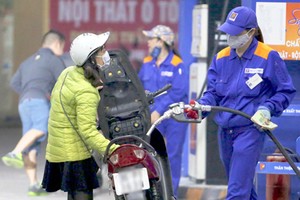 Giá xăng có thể tăng mạnh hôm nay. Ảnh: Ngọc Thành