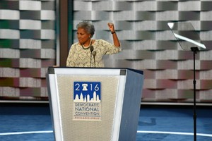 Donna Brazile, chủ tịch lâm thời Ủy ban quốc gia đảng Dân chủ. Ảnh: Washington Post
