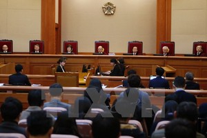 Tòa án Hiến pháp Hàn Quốc mở phiên điều trần đầu tiên về việc luận tội Tổng thống, ngày 3/1. (Nguồn: AFP/TTXVN)