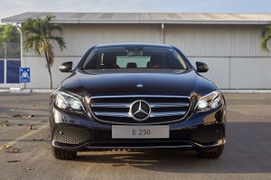 Mercedes-Benz lắp ráp thêm E250, Volvo đưa S90 mới về Việt Nam