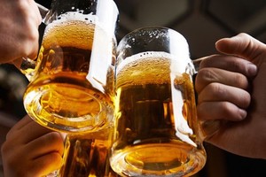 Việt Nam thu nhập đầu người xếp thứ 50, tiêu thụ bia xếp thứ 16 thế giới