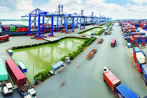 Tháng 2/2017 Việt Nam nhập siêu tới 1,2 tỷ USD