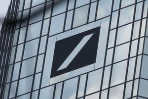 Deutsche Bank đã lỗ ròng 1,4 tỷ euro năm ngoái. Ảnh: AFP