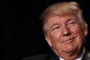 Cô bé 11 tuổi gây sốt với lập luận ủng hộ Tổng thống Trump