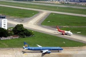 Lãnh đạo Bộ Giao thông ủng hộ các hãng hàng không giảm giá vé máy bay.