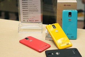 Nhiều sản phẩm điện thoại Made in Vietnam được ra mắt