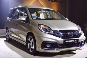 Ôtô nhập từ Ấn Độ giảm 16 lần