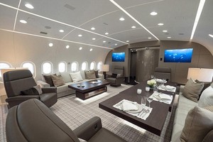 Hơn 72.000 USD một giờ thuê 'máy bay trong mơ'