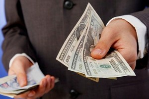 Trả nợ nhỏ trước giúp bạn có động lực, tạo cảm giác việc trả nợ đang có tiến triển rõ rệt. Ảnh: Tistory.