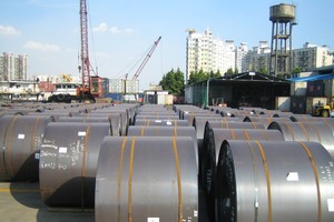 Sau Trung Quốc, sắt thép Ấn Độ đổ bộ ồ ạt vào Việt Nam vì giá rẻ.