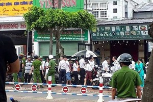 Dùng vật nghi lựu đạn cướp ngân hàng ở Đồng Nai
