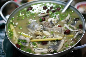 Ba món “tuyệt chiêu” từ rắn hổ hành miền Tây