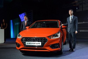 Mẫu xe sedan hạng B của Hyundai vừa chính thức "trình làng" phiên bản mới tại thị trường Ấn Độ.
