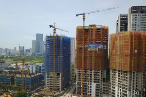 Khách hàng có thể lựa chọn một trong hai hình thức bàn giao: Bàn giao thô hoặc bàn giao có nội thất