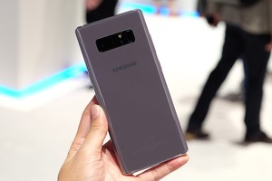 5 smartphone đáng chú ý bán trong tháng 12