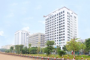 Toàn cảnh dự án nhìn từ phía Vinhomes Riverside.