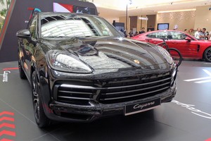 Porsche Cayenne 2018 giá từ 4,5 tỷ - SUV thể thao chất Đức