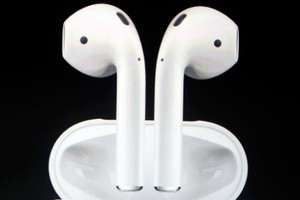 Tai nghe AirPods của Apple sản xuất tại Trung Quốc. Ảnh: Apple.