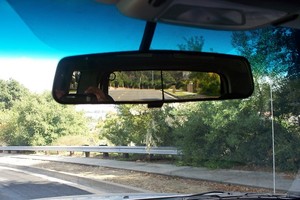 Cách điều chỉnh gương chiếu hậu ôtô tránh điểm mù cho lái mới