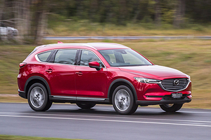 Mazda CX-8 sắp bán ra tại Việt Nam. Ảnh: Autoexpress.