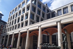 Đường đến sàn chứng khoán TOP 3 toàn cầu