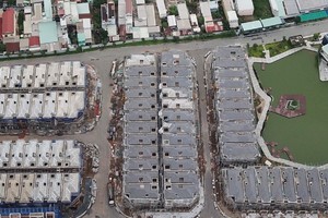 Khoảng 130 dự án nhà ở thương mại bị ách tắc do có quỹ đất bao gồm đất ở, đất nông nghiệp, đất chuyên dùng, xen cài đất công.