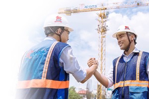 Ricons: Ngôi sao sáng trong màn sương
