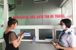 Triển khai thanh toán không tiền mặt trên xe bus, xe khách, xe taxi