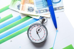 Giao dịch chứng khoán phiên sáng 16/9: Nhóm ngân hàng có tín hiệu đồng thuận, VN-Index hướng về đỉnh cũ