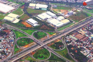 Việt Nam cần phát triển các khu công nghiệp chuyên biệt để thu hút các khách thuê chất lượng cao (Trong ảnh: Khu công nghệ cao TP.HCM).