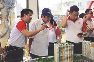 Môi giới bất động sản bận rộn trong tháng Ngâu.