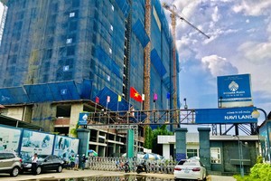 Dự án Roxana Plaza tại Bình Dương chưa hẹn ngày hoàn thành.