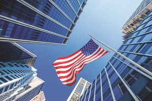 Ông Donald Trump muốn giảm thuế trong nước, tăng thuế nhập khẩu nhằm giúp kinh tế Mỹ bùng nổ trở lại.