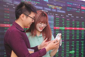 Nhà đầu tư trên thị trường chứng khoán Việt Nam ngày càng quan tâm tới các công ty thực hành tốt ESG.