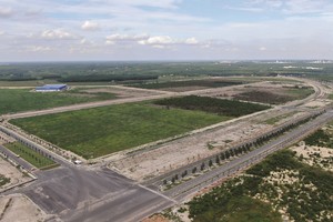 Cần đổi mới công tác thu hút đầu tư để tăng tỷ lệ lấp đầy các khu công nghiệp, nhất là với các thị trường mới. Ảnh: Thành Nguyễn.