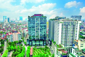 Tổ hợp văn phòng và thương mại dịch vụ Peakview Tower.