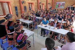 Tín dụng do NHCSXH triển khai góp phần thực hiện thành công các chương trình mục tiêu quốc gia về giảm nghèo, xây dựng nông thôn mới.