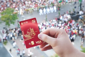 Thẻ NCB Visa “Thống nhất” gây ấn tượng mạnh trên thị trường và chiếm trọn sự yêu mến của người dùng.