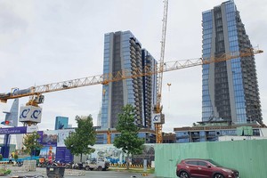 Nhiều dự án căn hộ mới ra mắt thị trường TP.HCM. Ảnh: Lê Toàn.