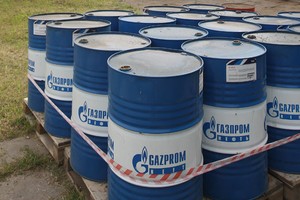 Xuất nhập khẩu của Nga giảm 30,1% trong 2 tháng đầu năm