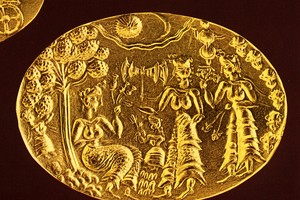 Vàng tìm được ánh sáng cuối ngày