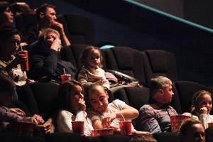 Bộ trưởng Văn hóa Nga kêu gọi đánh thuế vào phim Hollywood